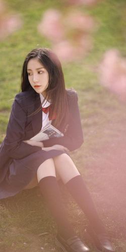 迪丽热巴造梦广场应用界面展示